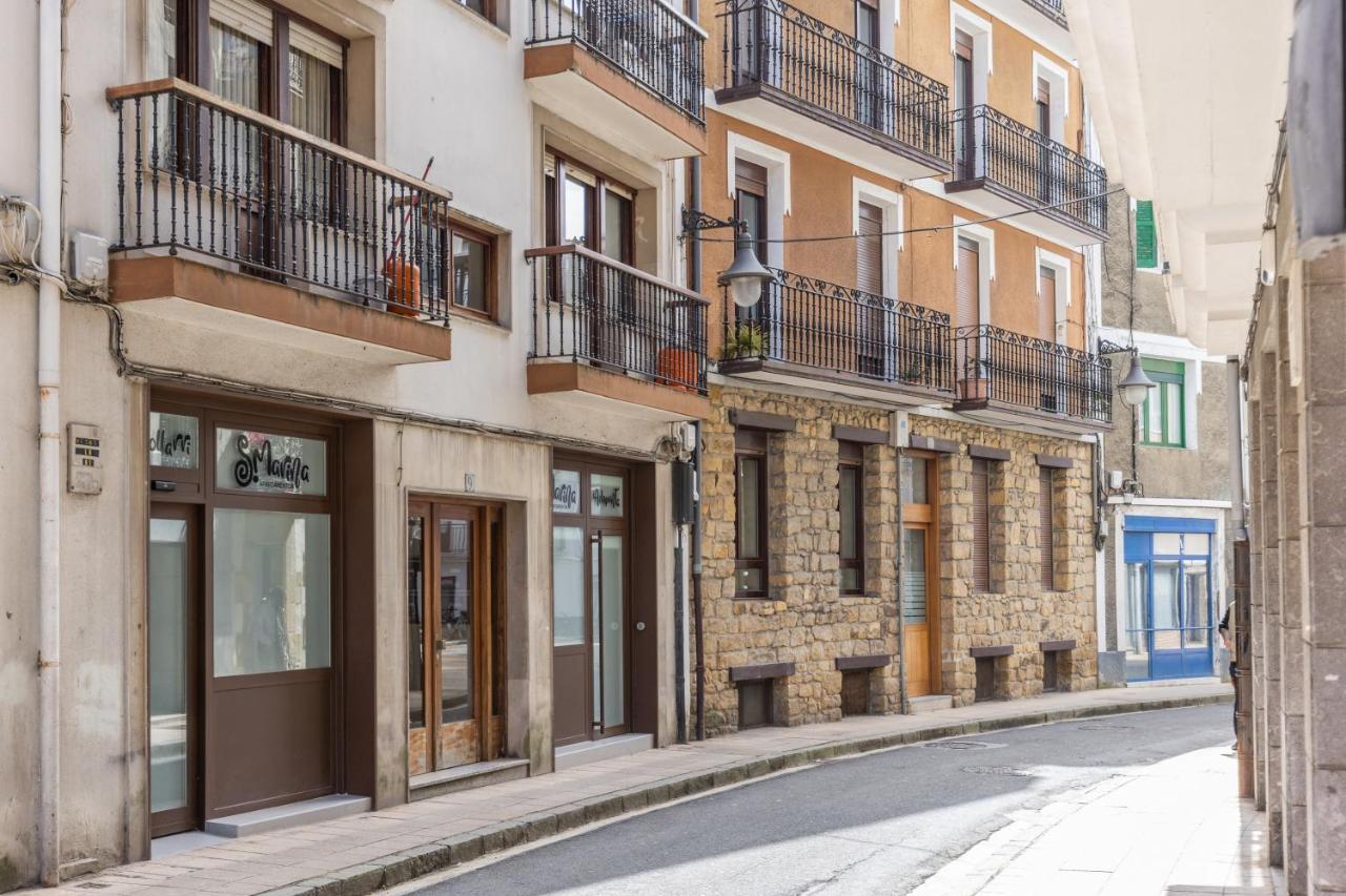 Santa Marina Apartamentuak Zarautz Exteriör bild