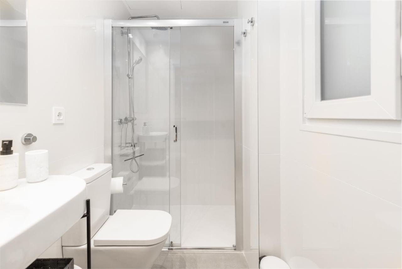 Santa Marina Apartamentuak Zarautz Exteriör bild